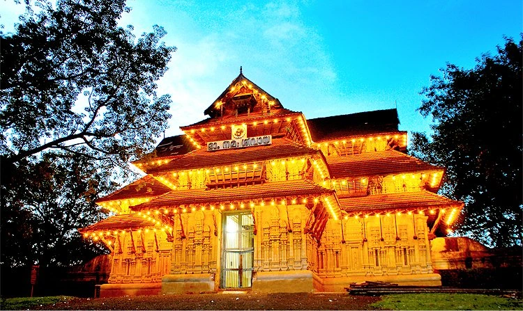 Vadakkunnathan Temple